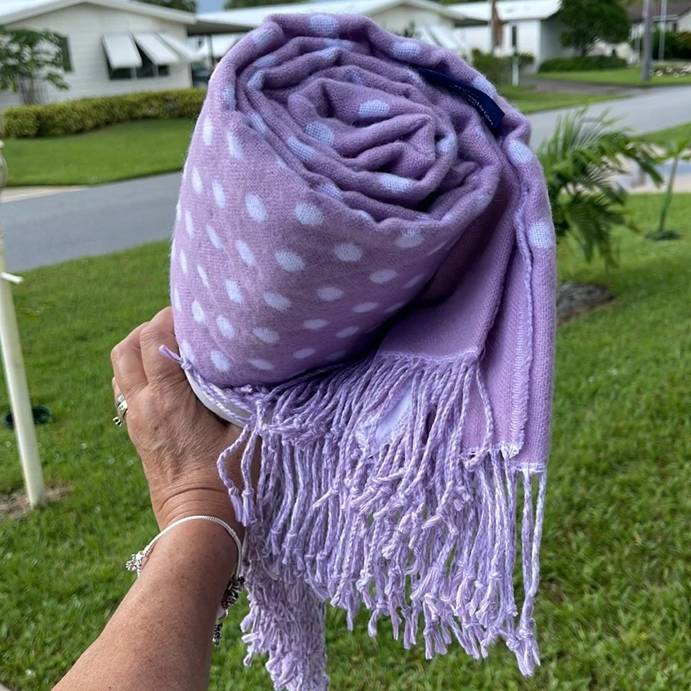 HOME REFLECTIONS Dot Throw with Fringe reversible In Lilac - Picture 5 of 13